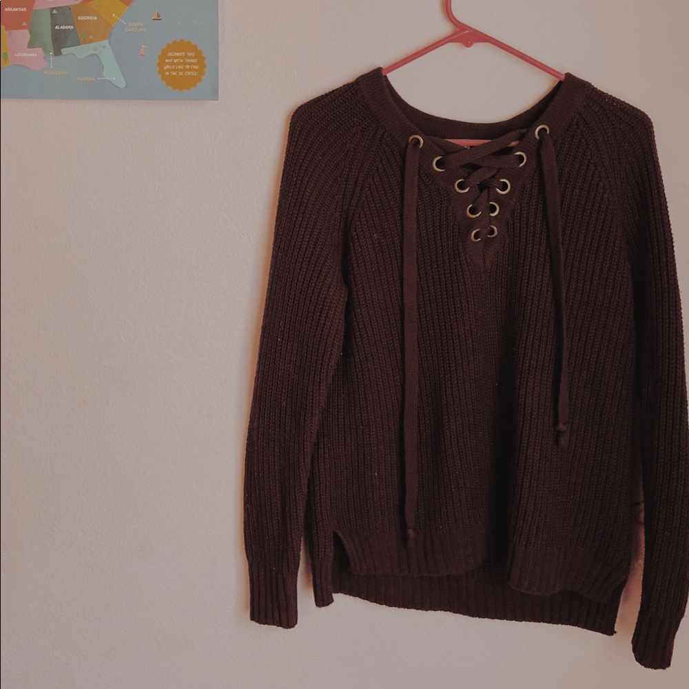 Maroon Sweater/Cardigan✨